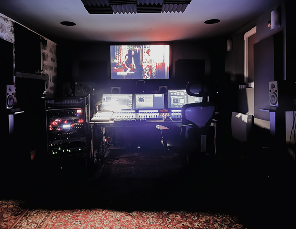 Vue large control room Dolby 7.1.4